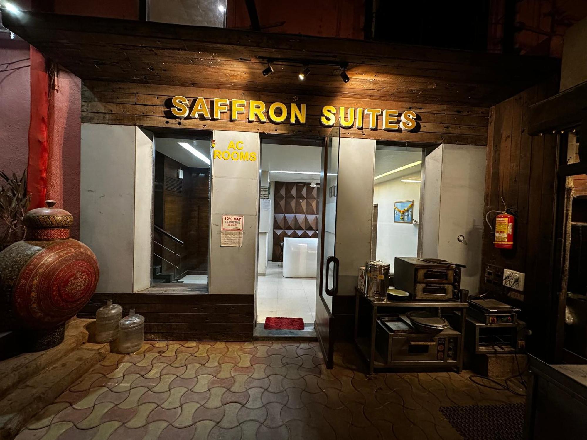 The Saffron Suites Sasupāda 外观 照片